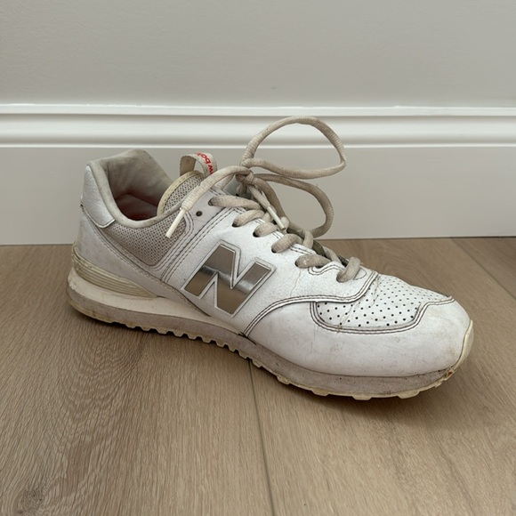 New Balance Sneakers - Picture 4 of 6